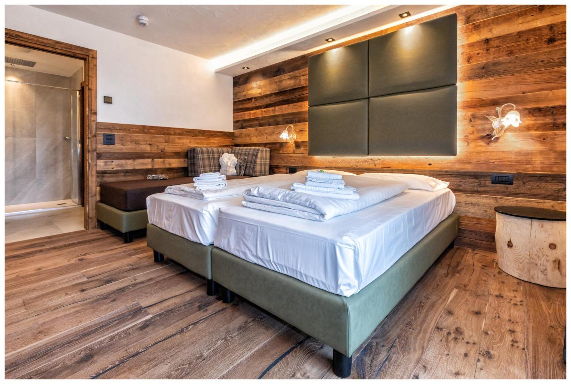 Hotel Arnika Wellness Пассо-Сан-Пеллегріно Екстер'єр фото